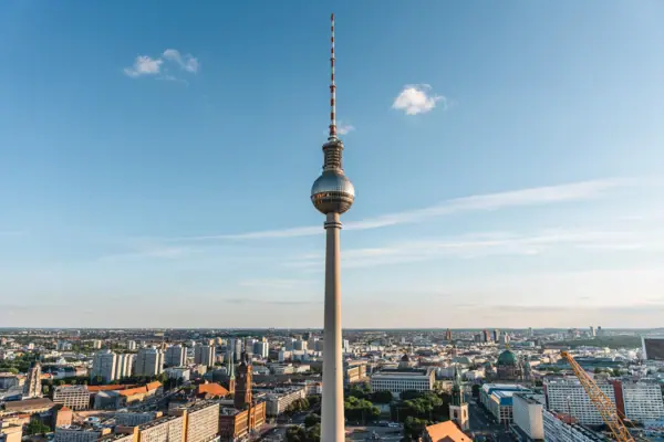 Aufnahme Fernsehturm aus der Luft.