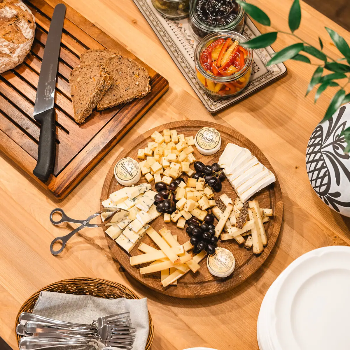 Tiroler Jause im HENRI Country House Kitzbühel – täglich 17–19 Uhr