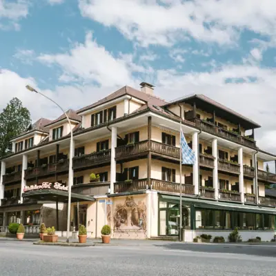Totalaufnahme HENRI Hotel Garmisch-Partenkirchen.