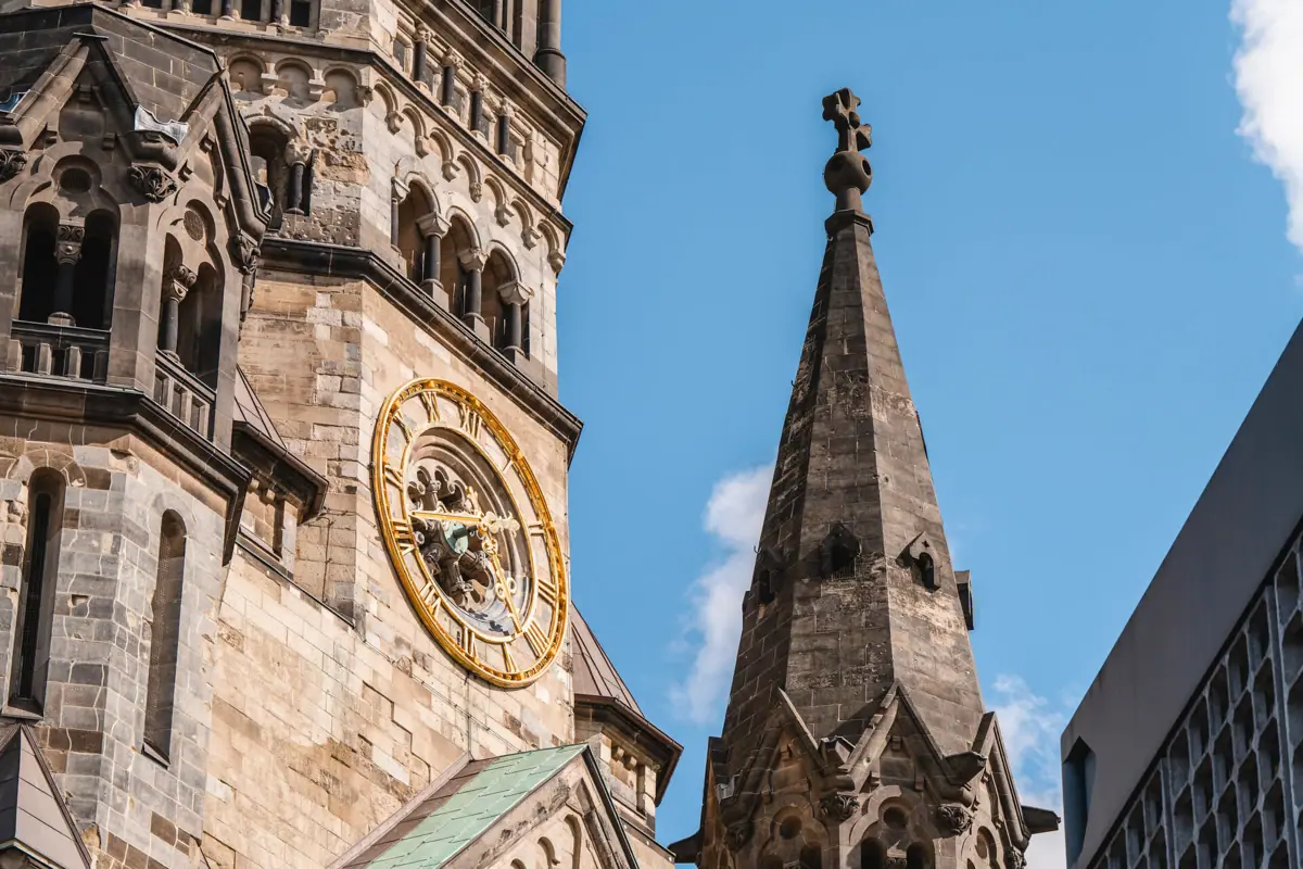 Die Gedächtniskirche Berlin am Kuhdamm.